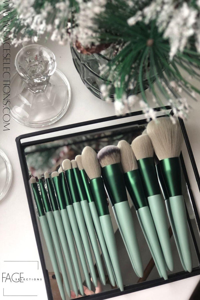 Matcha Green Brush Set